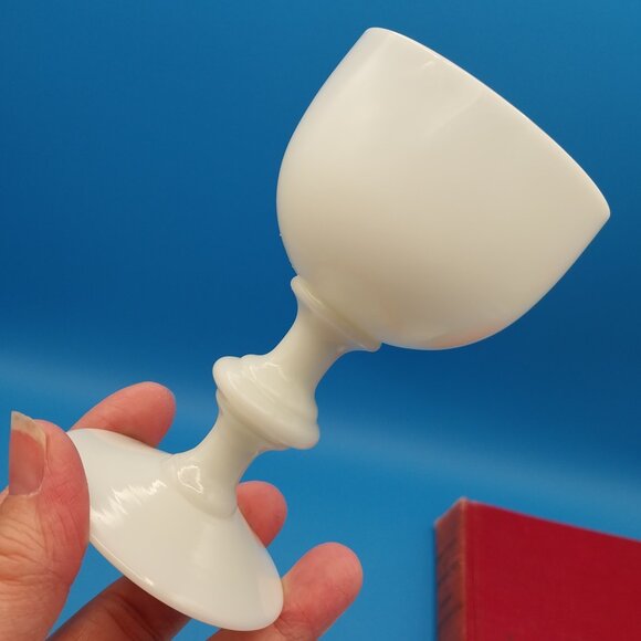 Pair PORTIEUX VALLERYSTHAL white opaline Wine Glasses - Picture 6 of 8